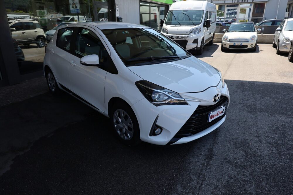 TOYOTA YARIS 1.0 ACTIVE neopatentati – 2017